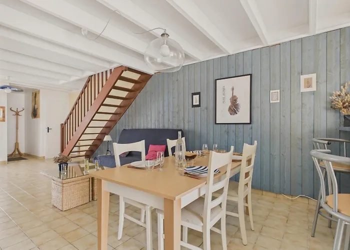 Holiday home Maison Pour 4 Avec Jardin Sur *